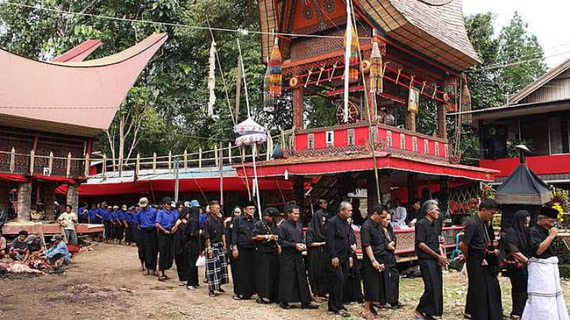 Tarian Adat Suku Toraja Sebagai Keindahan Budaya dan Simbolisme ...