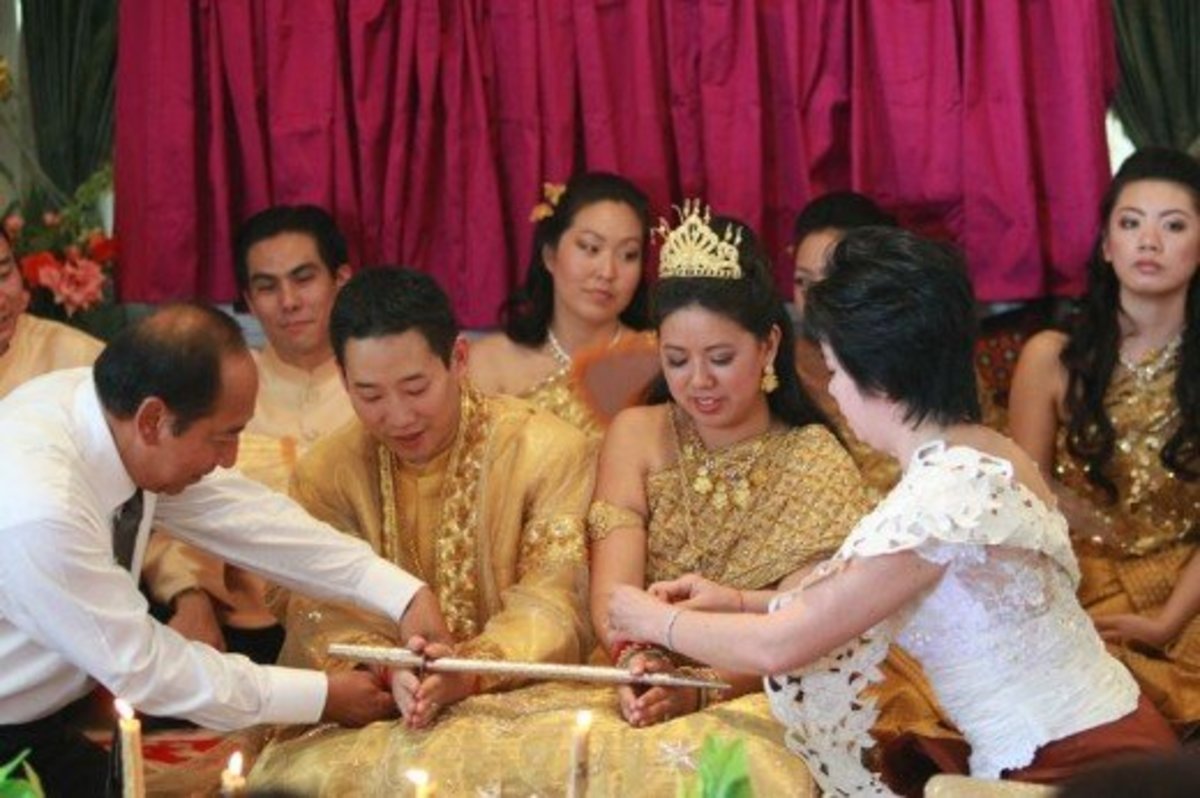 Memahami pernikahan Khmer dengan upacara 