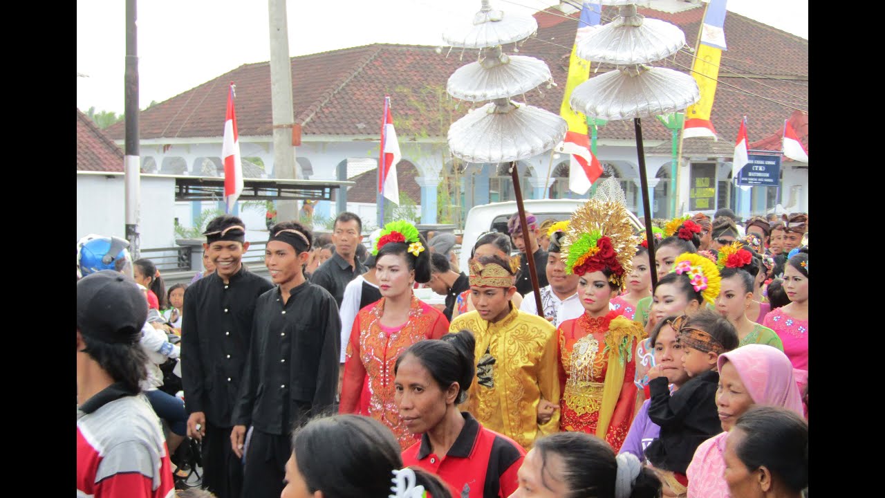 Memahami tradisi nyongkolan Lombok dan perannya dalam pernikahan?
