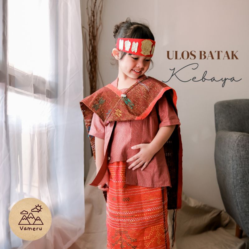 Mencari detail baju pengantin Batak Toba dengan ulos dan makna simbolisnya?